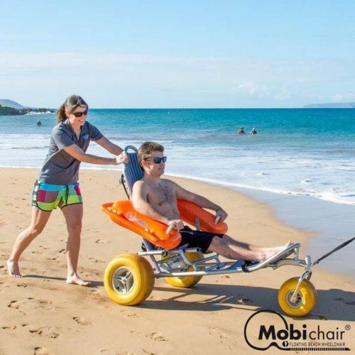 Fauteuil roulant de plage flottant Mobi-Chair®